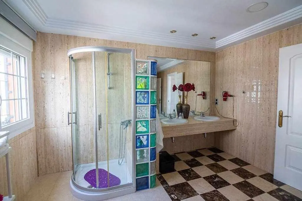 lujosa villa en Alhaurin de la Torre 7 dormitorios