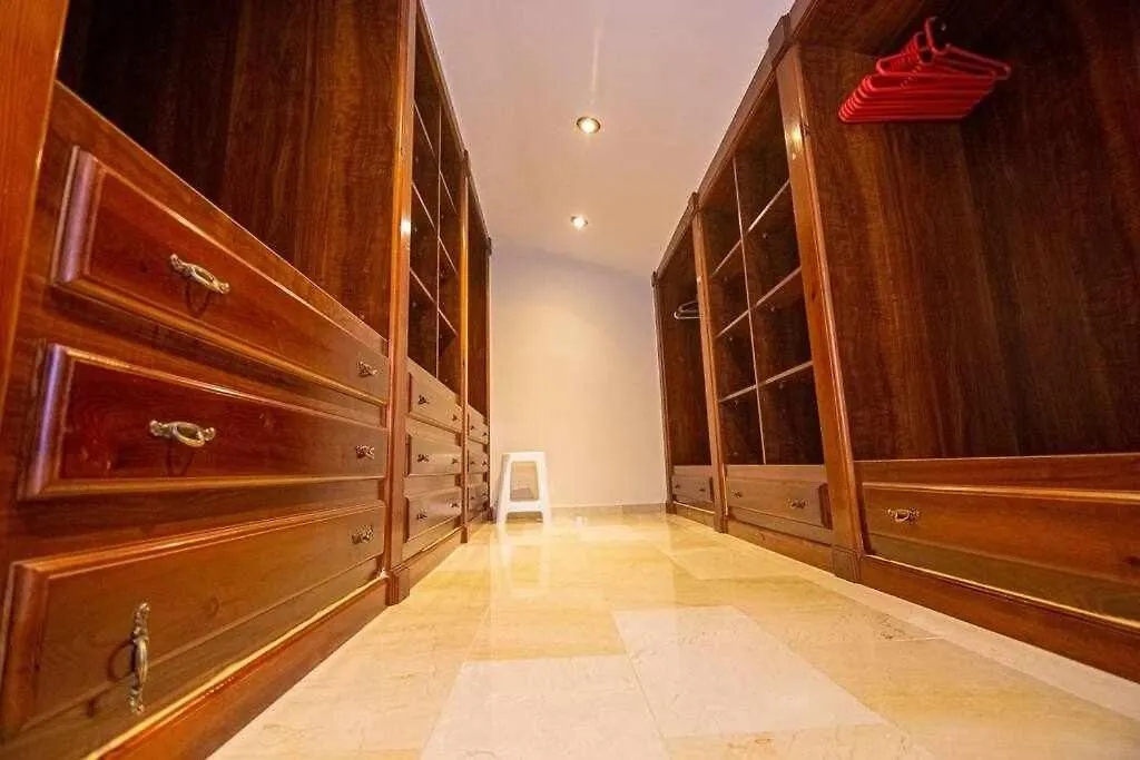 lujosa villa en Alhaurin de la Torre 7 dormitorios